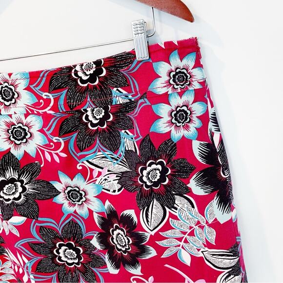 💗 3/$10 💗 Talbots Floral Print Pencil Skirt Pink Black Size 16 EUC - Picture 4 of 10